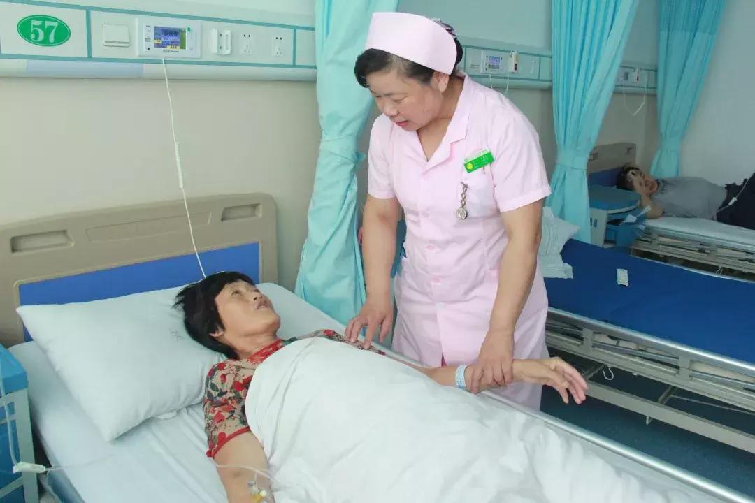 县级卫健系统年度表彰暨文艺汇演,道德模范表彰活动2022年