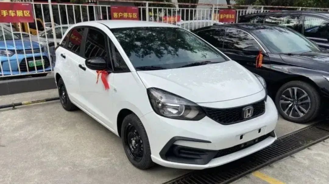 本田飞度配置低到什么程度,一辆车能简配到什么程度