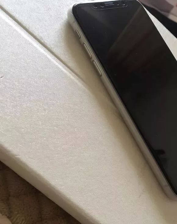 ios15.1越狱,ios越狱了是什么样子的