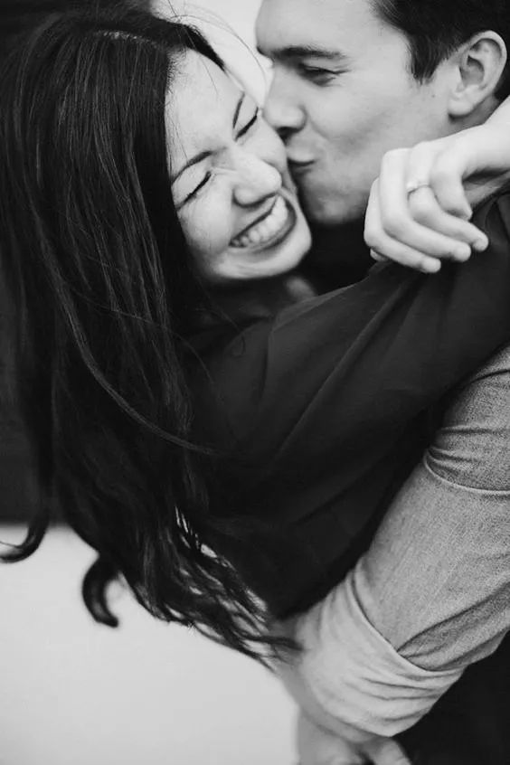 表达相濡以沫的诗句经典,形容夫妻相濡以沫的句子诗句