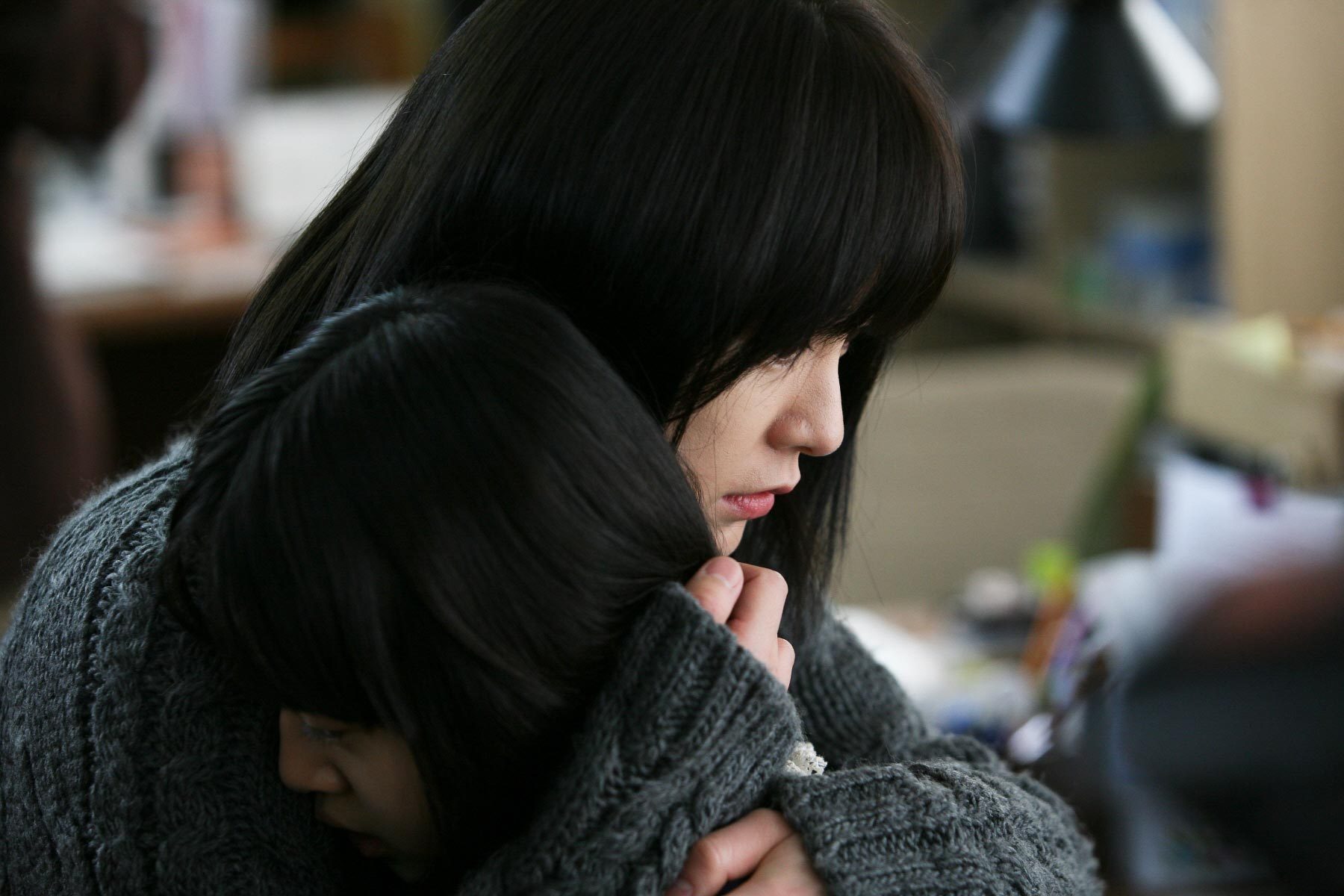 “以爱之名”的*暴强**:你是我现在的女儿,未来的妻子