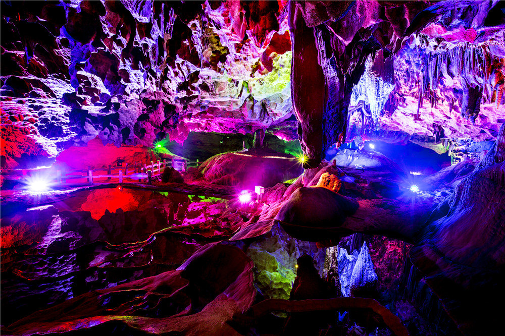 桂林世界溶洞奇观,桂林神奇的山洞