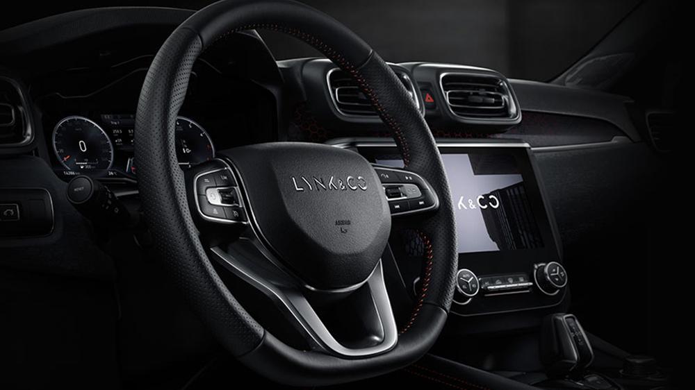 2.0t强悍动力加持,2.0t动力最强的小钢炮车型