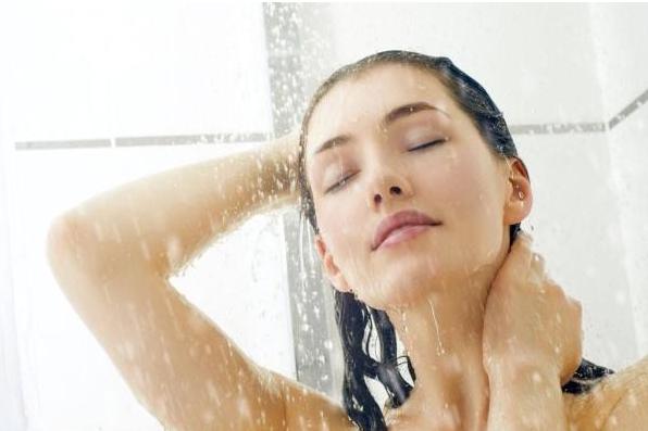 喜欢游泳的你一定要注意这几点,喜欢游泳的女生适合做什么