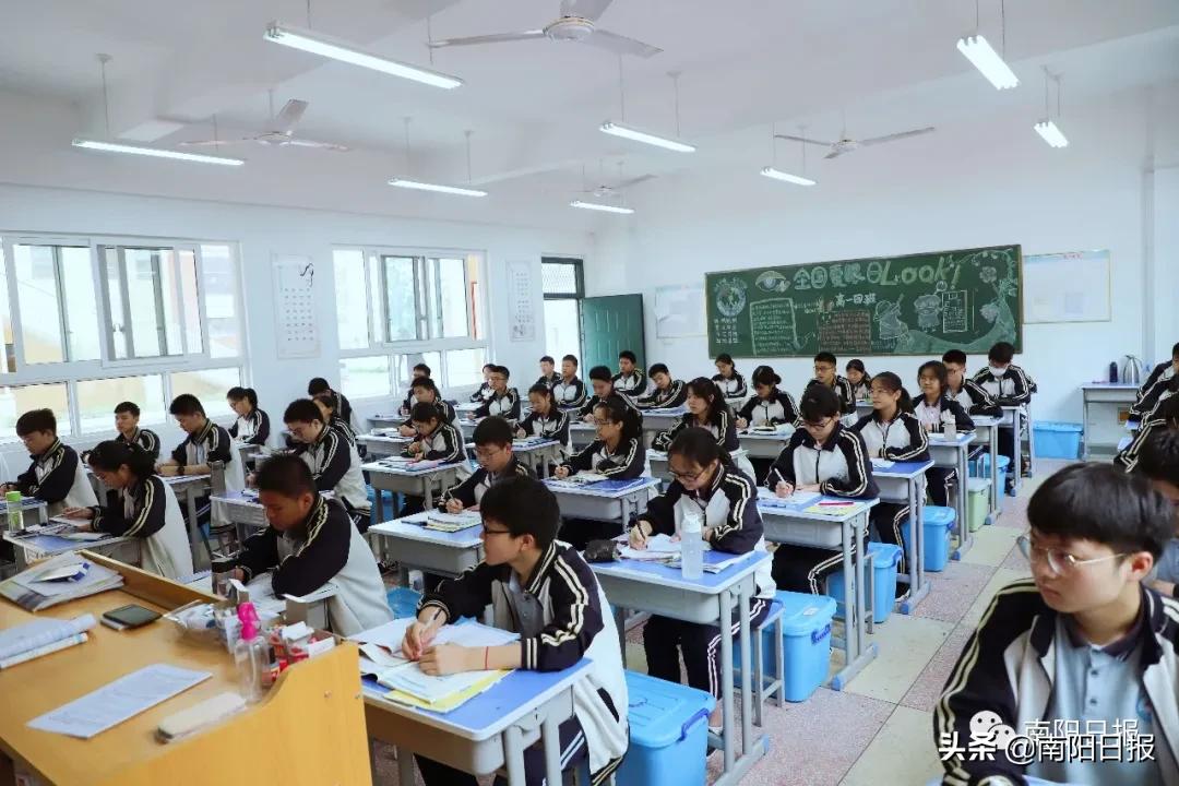 南阳第五完全学校全貌,南阳车站南路完全学校