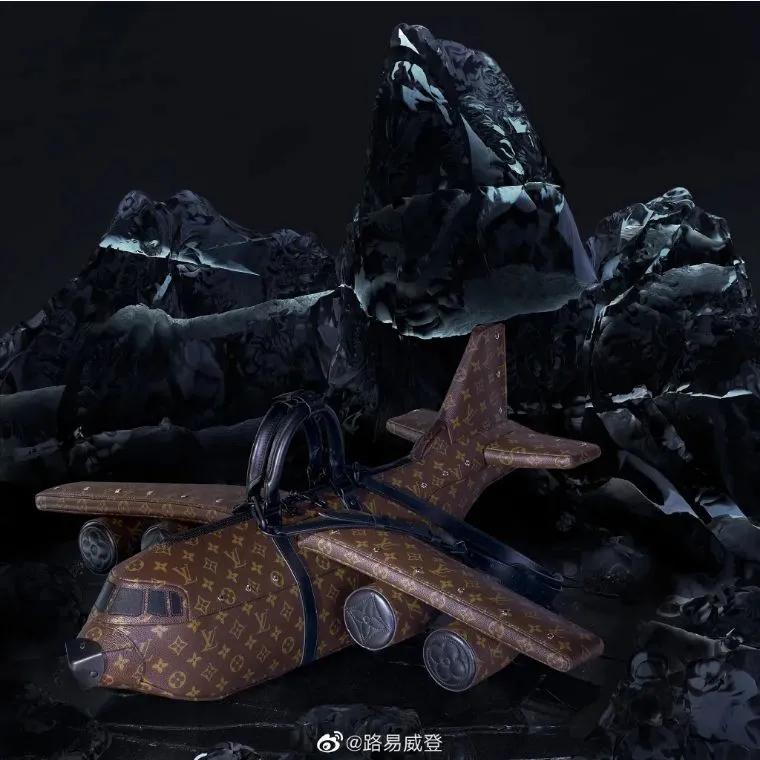 lv顶级旅行包多少钱,lv推出形似飞机的包售价25万