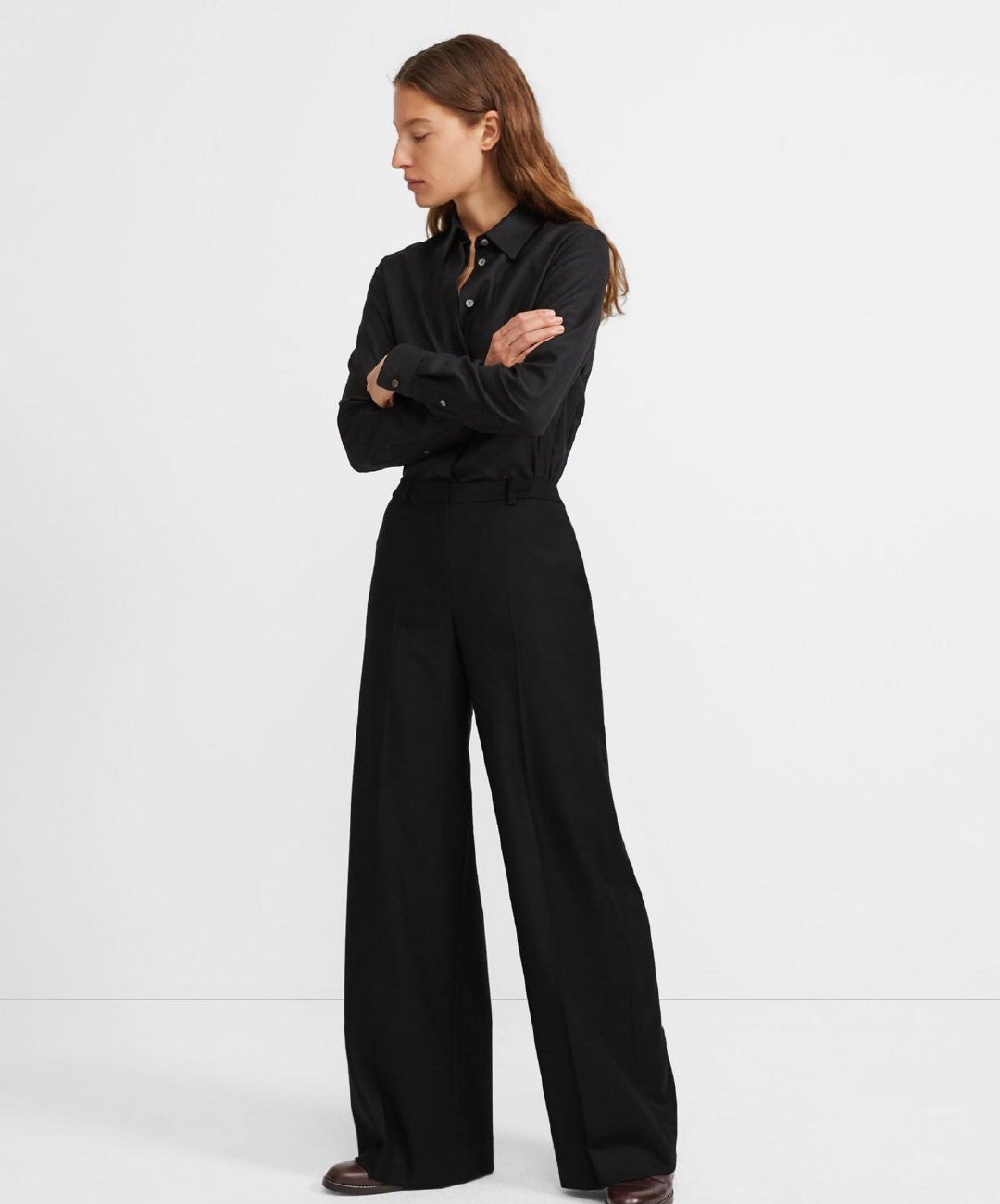 完美通勤穿搭｜18个性冷淡风极简主义品牌