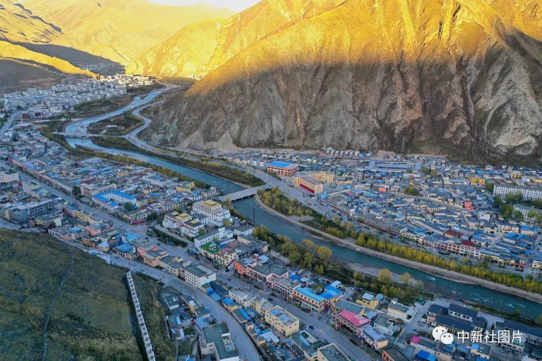 同饮一江水共话澜湄情现代诗,同饮一江水共话澜湄情是什么意思