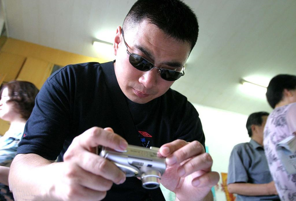 辛巴发家史真实事件,辛巴以前穷了怎么变富人