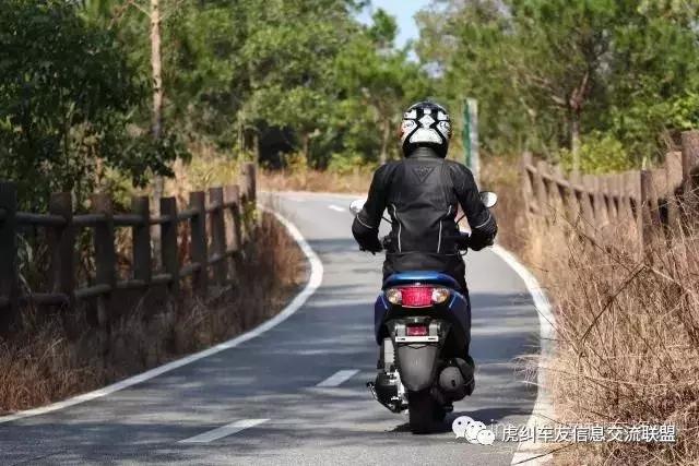 雅马哈巧格i125玩车,城市代步摩托车巧格