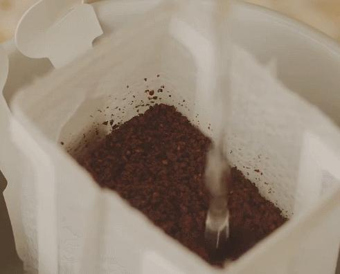 星巴克开600家新店计划，遭日本老牌打乱，2块喝一杯意式咖啡