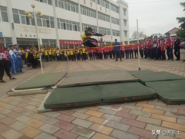 杩愬姩鍋ュ効鏄捐韩鎵嬫椂浠i獎瀛愮珵椋庢祦,杩愬姩鍋ュ効璧涘嚭椋庨噰璧涘嚭鎷兼悘