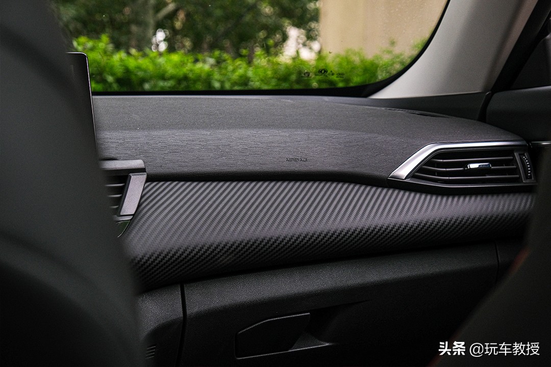 10万左右的法系车suv,10万以内的全新高颜值suv