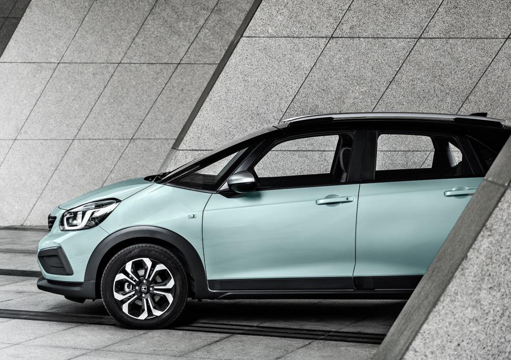 飞度换代了选别的车型,买2020款飞度还是换代飞度