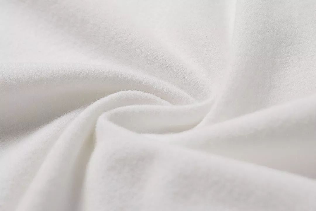 女人最好的状态就是富养,女人要富养但不是娇生