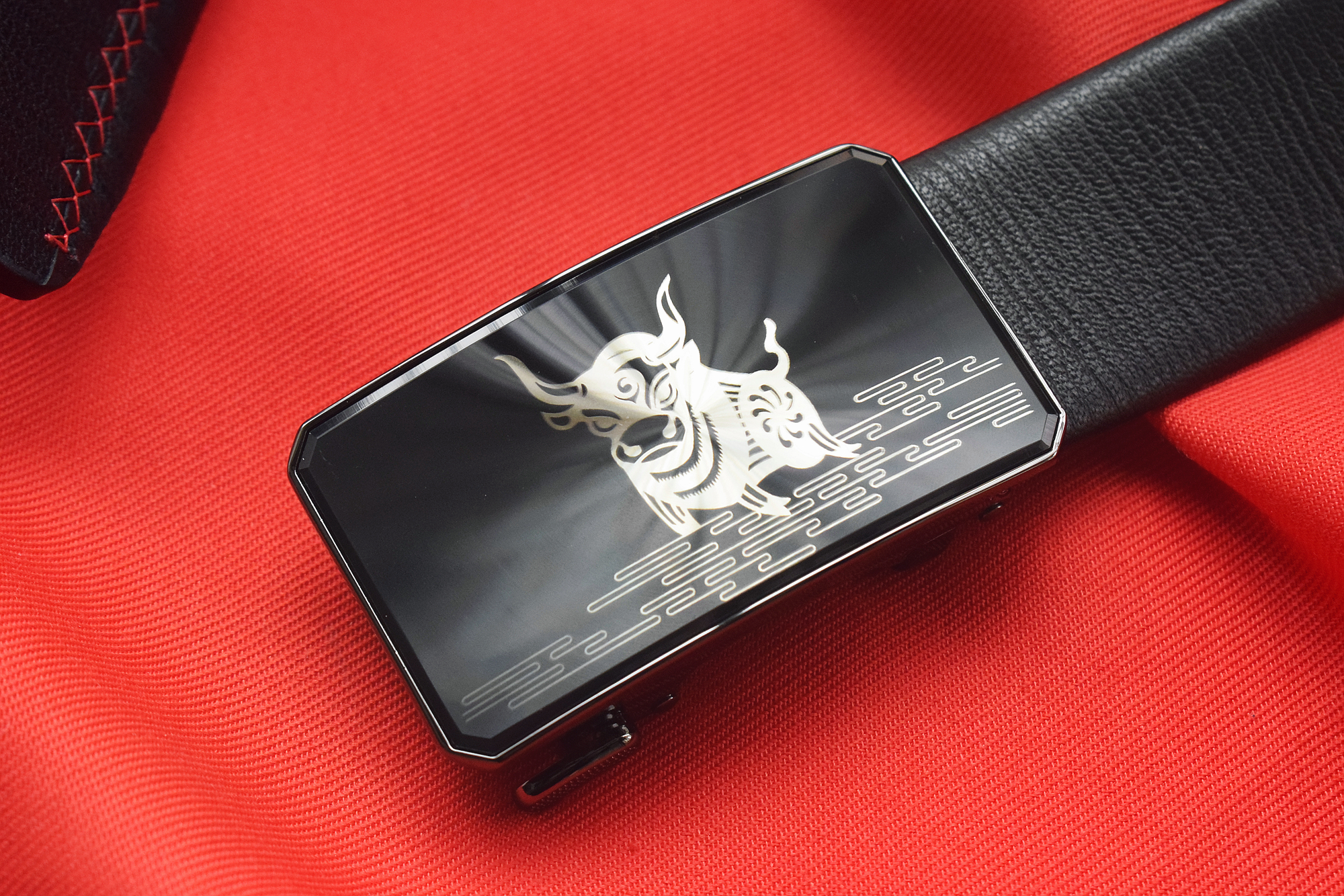 牛年行大运，经典永流传！七面十二生肖“一起牛”皮带赏评