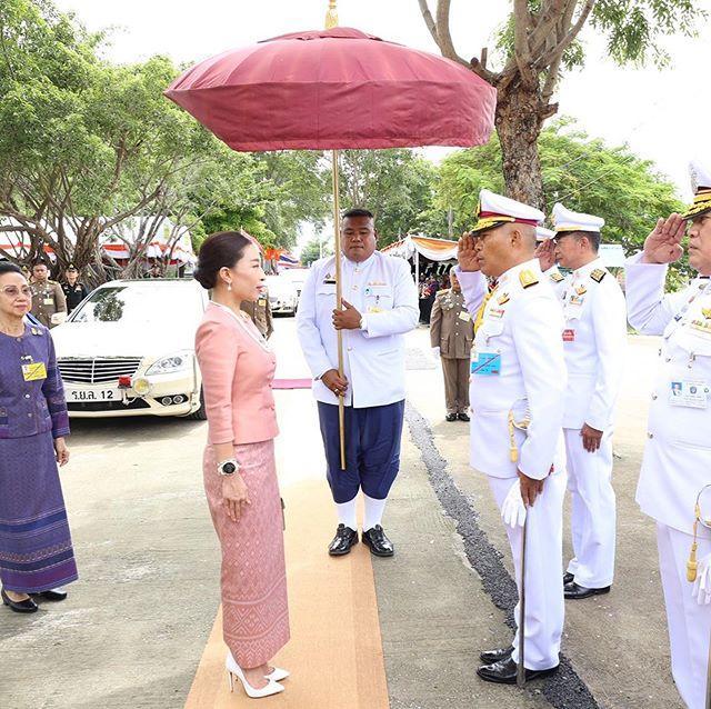 泰王加冕大公主,泰王大小公主美照