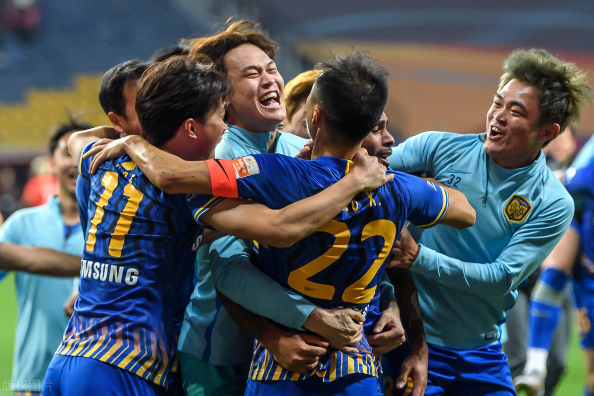 真不出手?恒大若想争冠,苏宁后防双星值得考虑,作用比吴曦还大