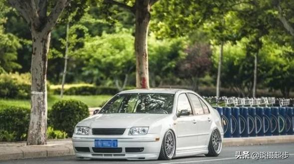 小钱玩好车,十多年的大众宝来值得买吗