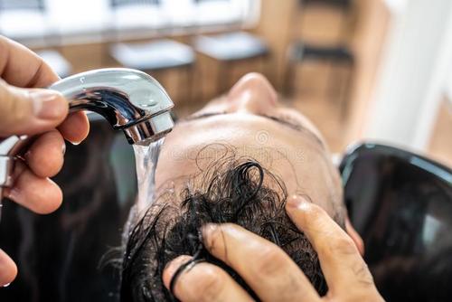 头发脱发严重怎样护理,头发脱发怎么办最快最有效