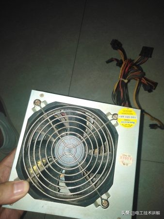 检测控制器输出电压,台式机电源怎么测量电压