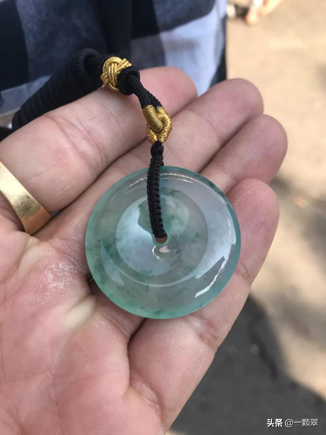 缅甸3500万翡翠戒面,缅甸边境戒面捡漏