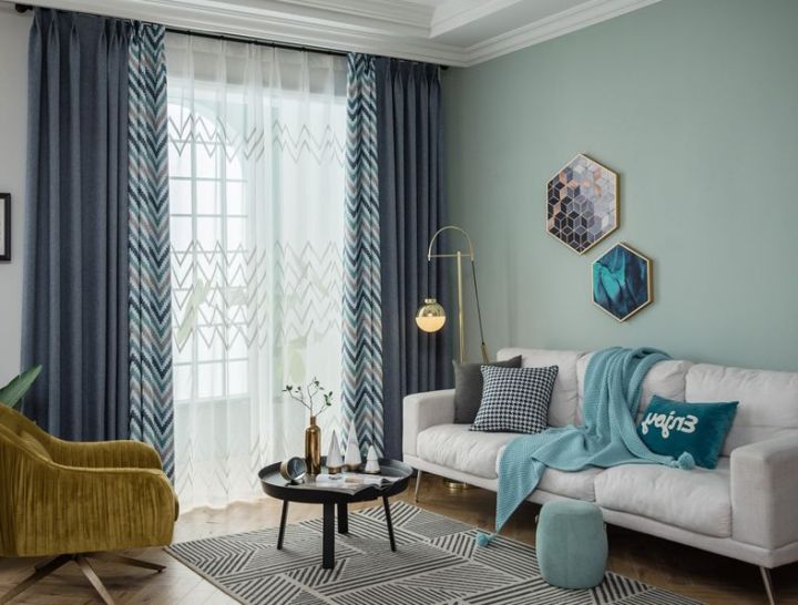 选窗帘要纯色的好还是拼接的好呢,选窗帘都比较在意哪些方面