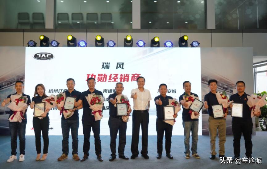 新款瑞风m4柴油版车主真实感受,柴油版瑞风m4与大通g10哪个更省油