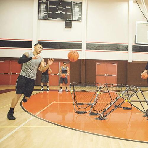 自己一个人练篮球该练些什么,自己一个人打篮球