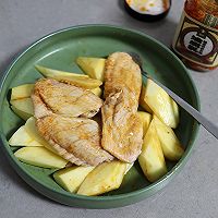 在家里吃烤鸡视频,土豆片孜然烤鸡翅