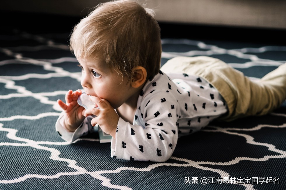 2022年农历5月虎宝宝女孩的名字,5月份出生的宝宝起什么名字好