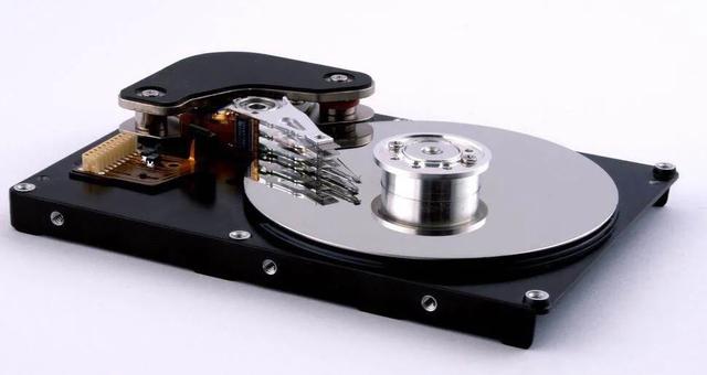 液态硬盘和机械硬盘的区别,机械硬盘和固态硬盘的区别及特性