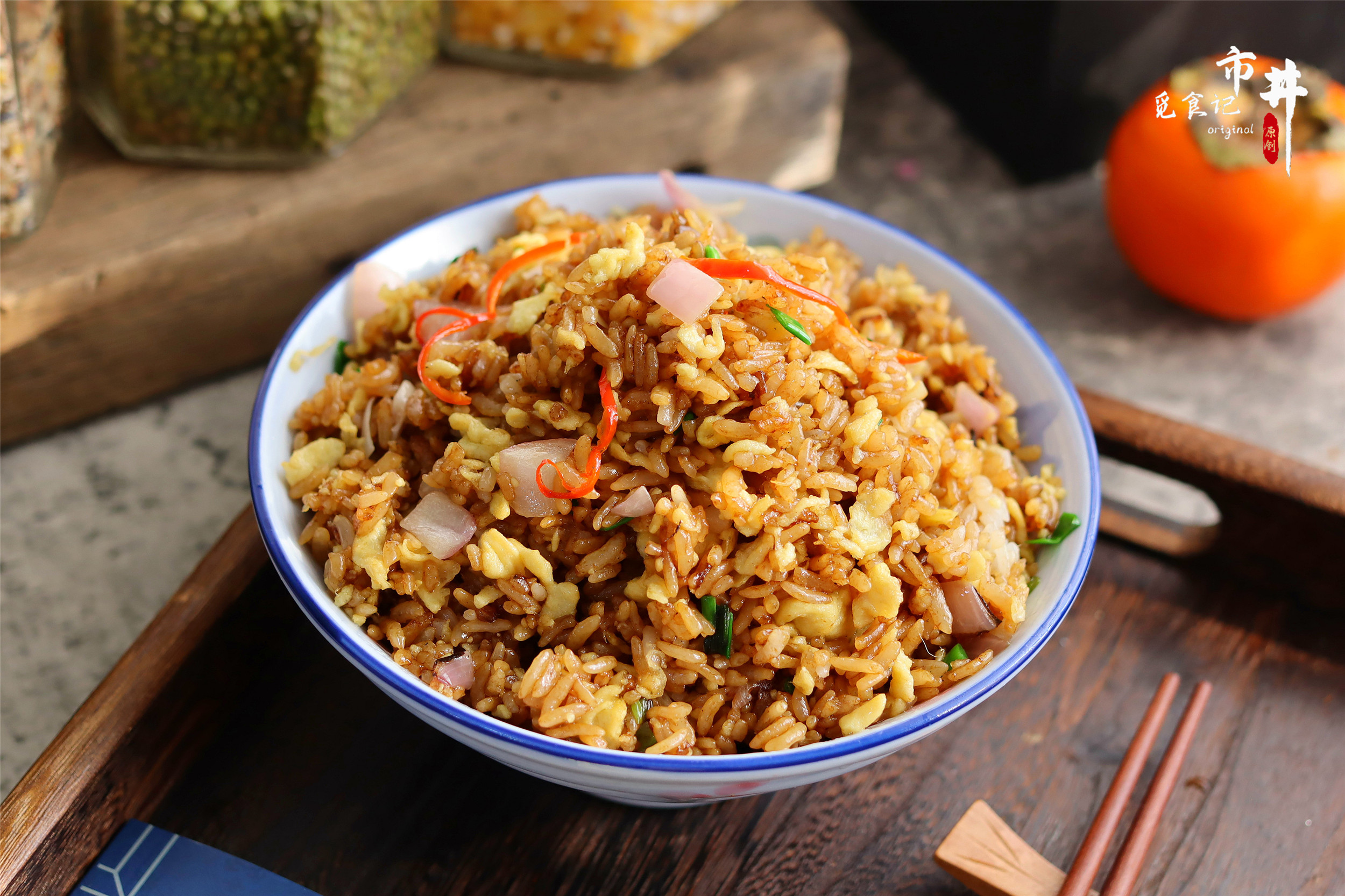 蛋炒饭怎么把老蛋炒焦脆,蛋炒饭每粒饭裹上3到4个蛋花