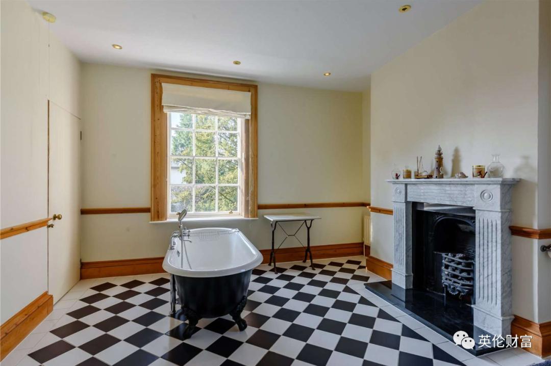 英国名人故居,泰晤士河畔乡村别墅275万寻找新主人