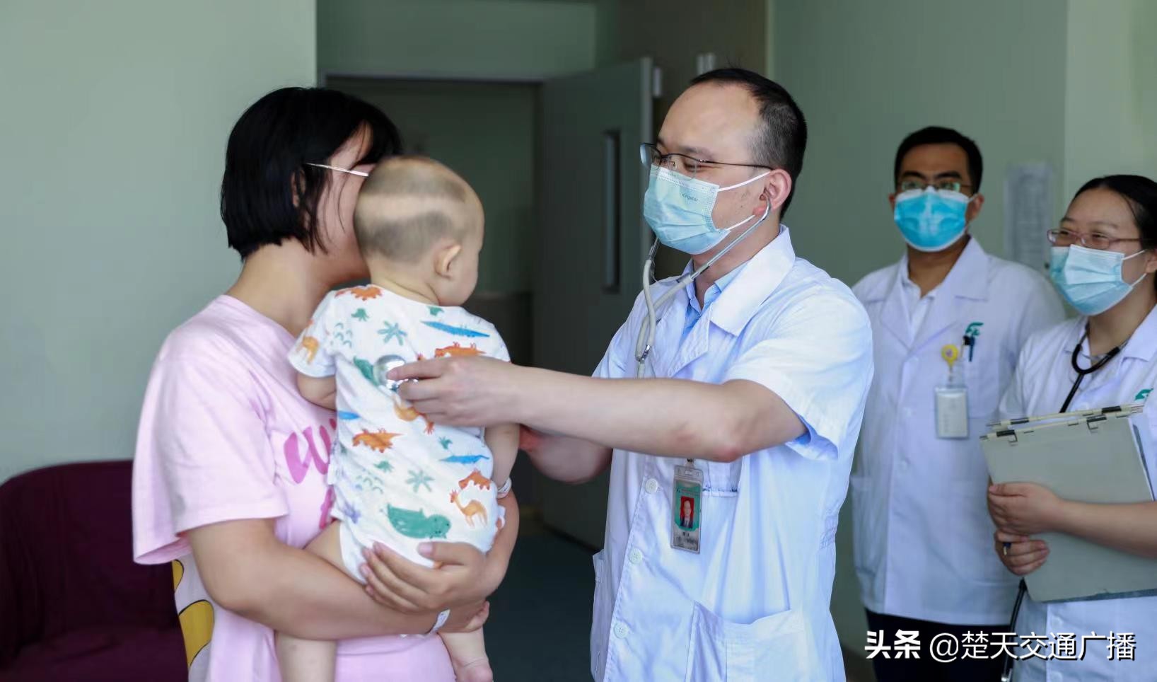 花生米大的淋巴结正常吗,花生米大小的淋巴结算不算严重