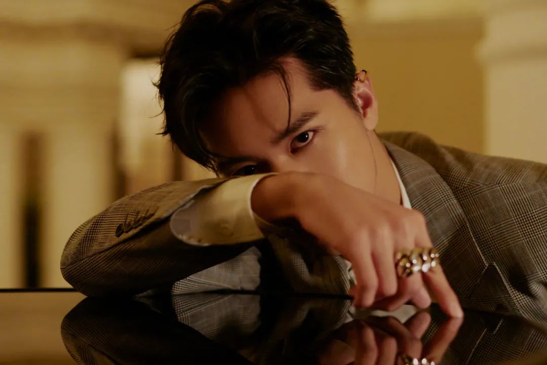 这个夏天你值得拥有的首饰系列,最流行不过时的戒指