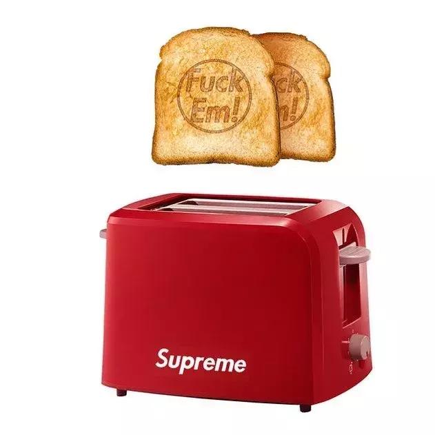 supreme联名款潮牌,supreme潮牌联名