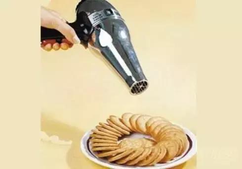 电吹风治失眠的方法,一个吹风机造福千万人