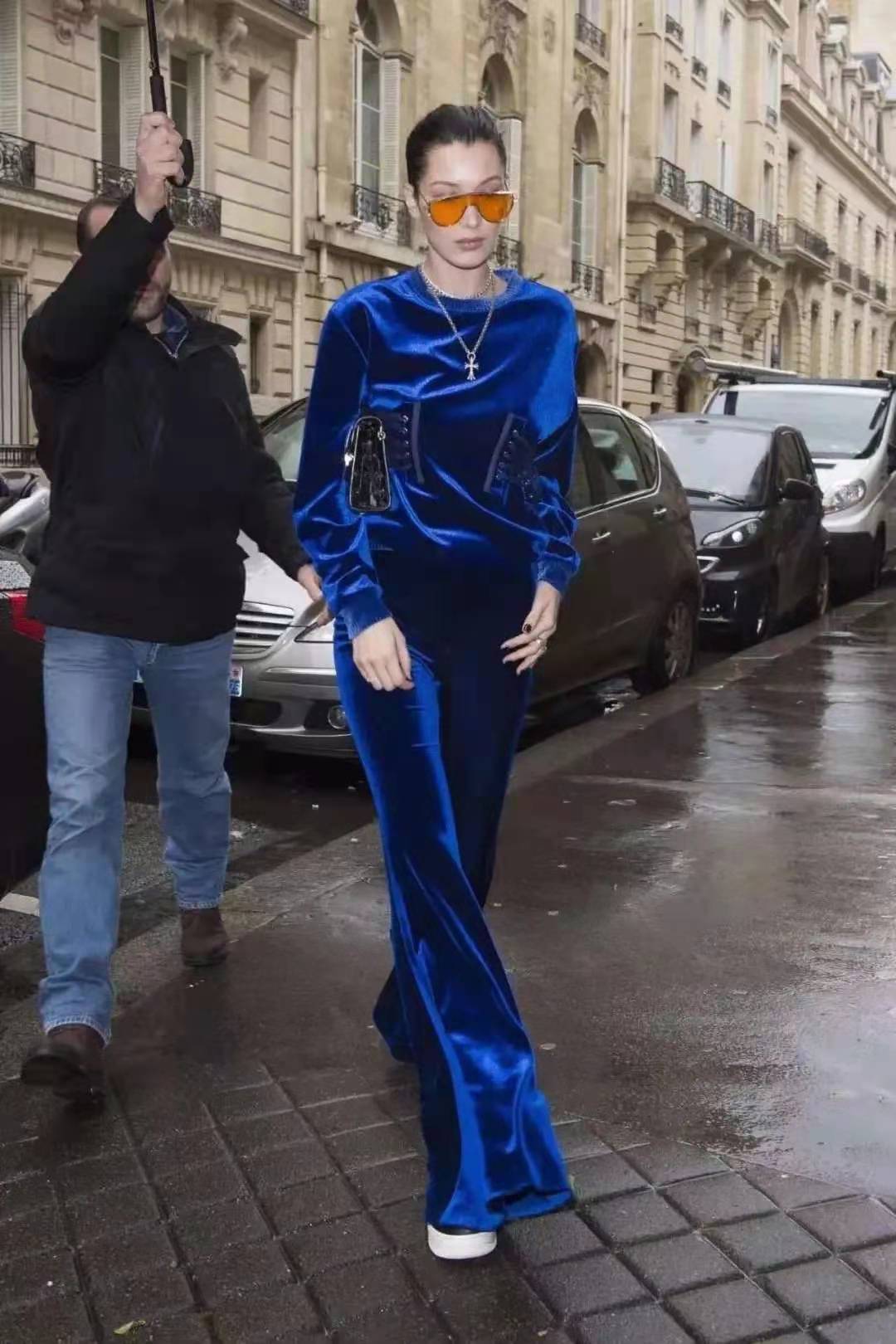 阔腿裤过时了初秋老爹裤时髦显瘦,阔腿裤已过时现在都流行穿初恋裤