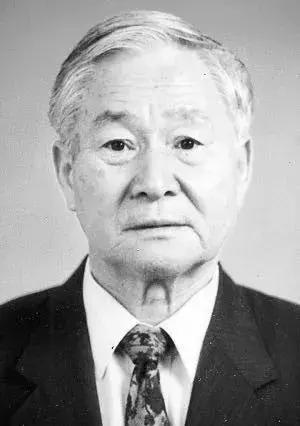 深圳老领导李海东去世，曾接待*小平邓**视察南方