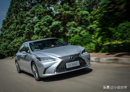 试驾雷克萨斯ES300h，有油就不会断电，出行无后顾之忧