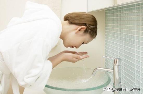 护肤的四个习惯毁掉你,给脸做护肤真的有必要吗