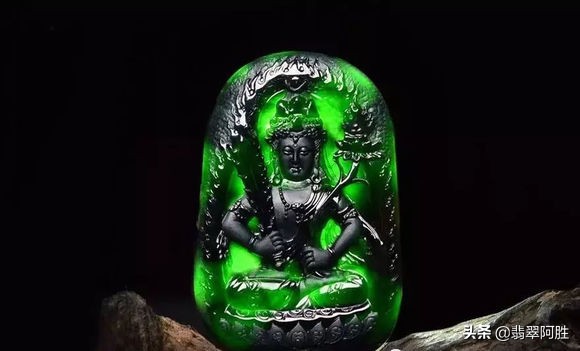 墨翠“成佛”之路,从顽石到璞玉,佛有千面,一人一佛
