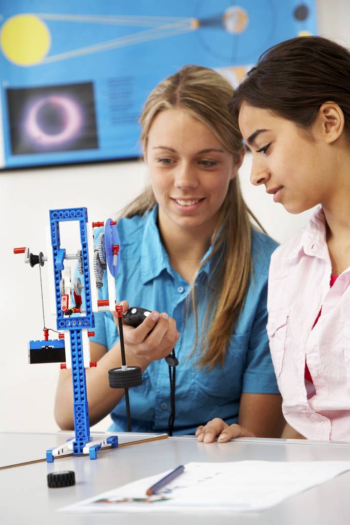 乐高教育最新产品,乐高教育几岁小孩学的