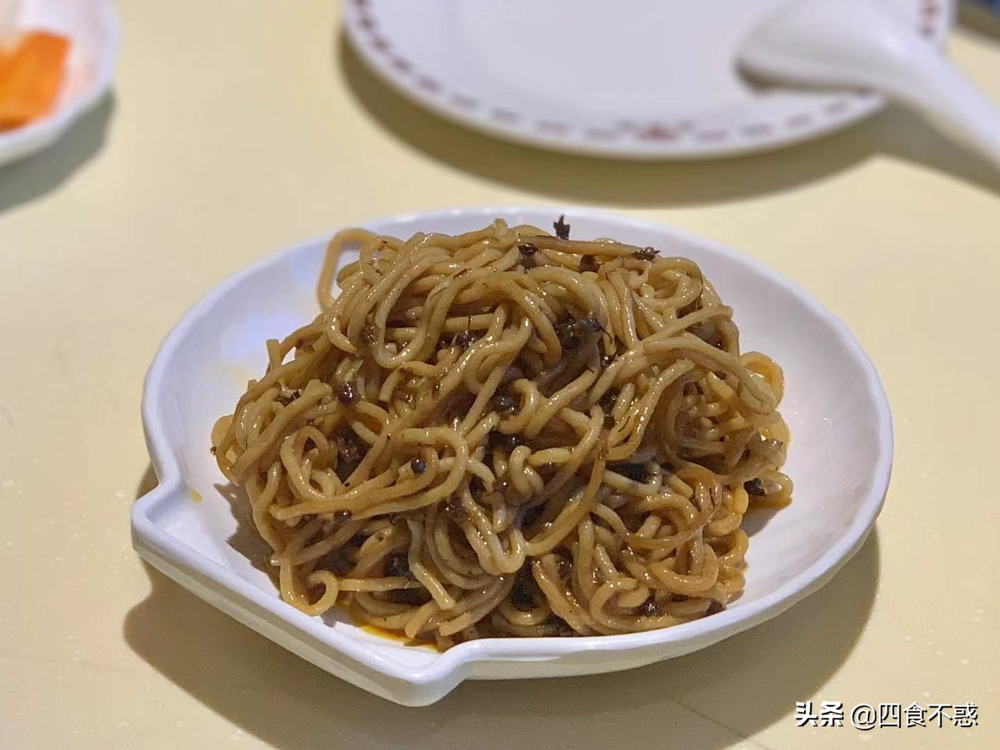 包头，原只想逗留一日，却因一顿羊肉多待一天