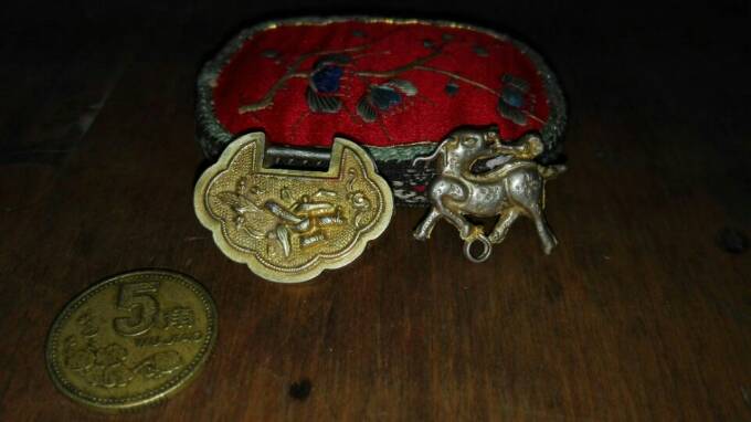 长命锁护身符对宝宝有什么好处,银手镯护身符长命锁红绳的意义