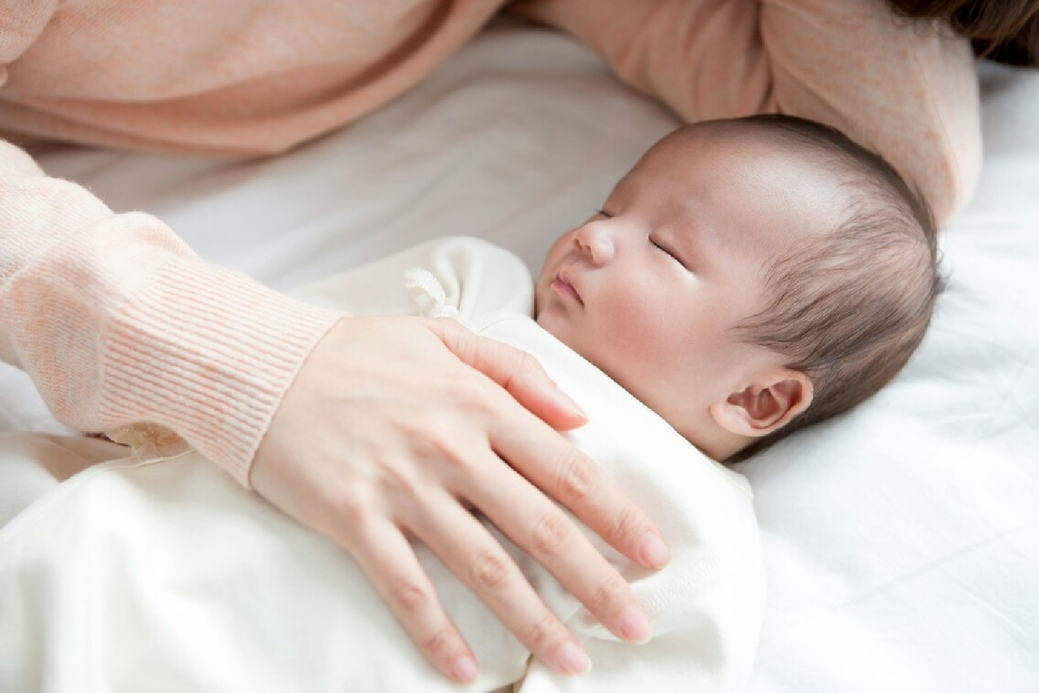 宝宝多大必须得枕枕头,多大的宝宝可以靠枕头