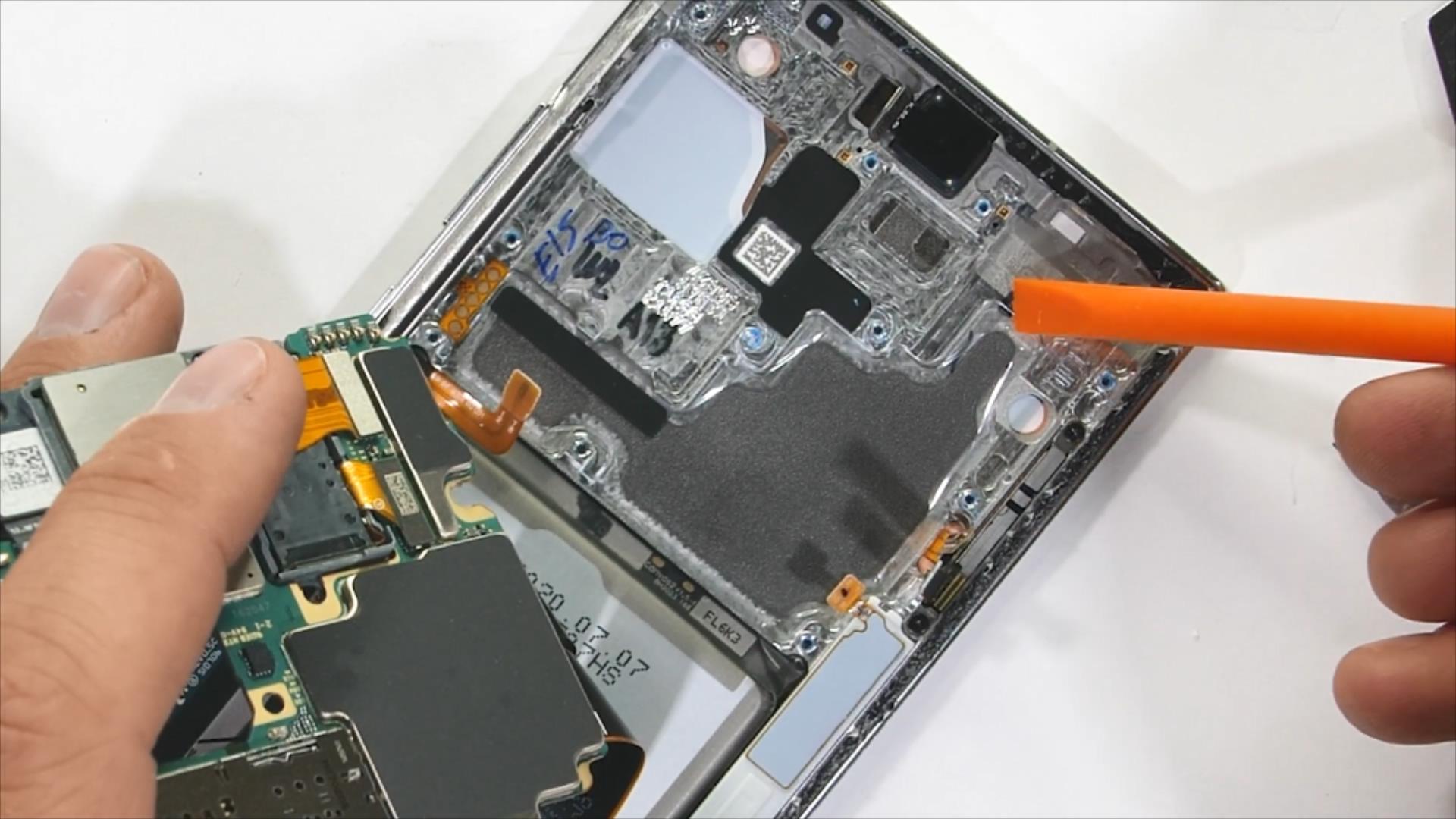 三星note20ultra发热实测,铜片和石墨散热片哪个散热更好