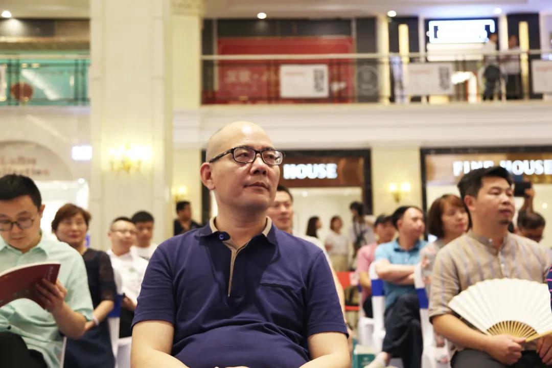 让艺术走进生活让陶艺丰富生活,让艺术品走进生活