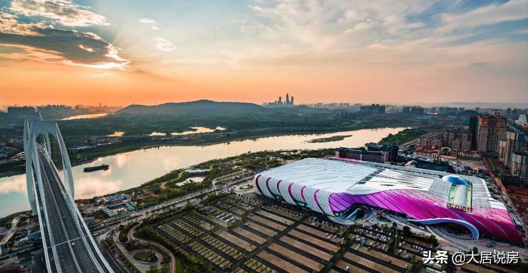 曾一度被看好,如今却陷入争议,龙岗没有前途了?